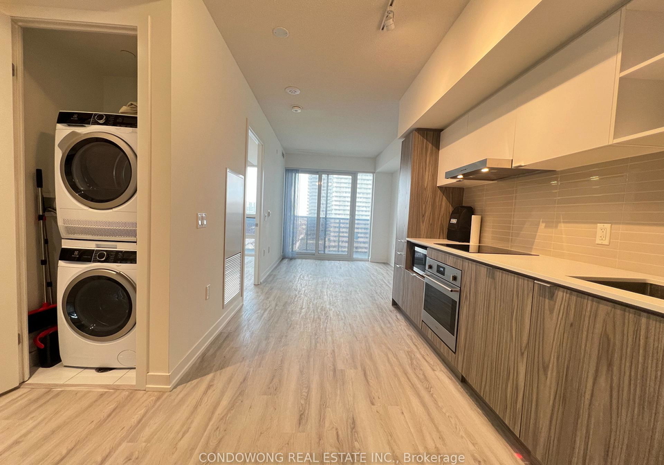 55-cooper-street-toronto-ontario-c12773428