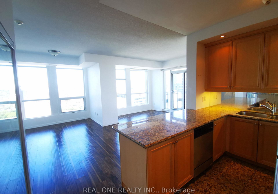628-fleet-street-toronto-ontario-c12773460