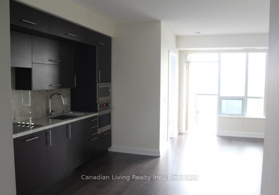 5-sheppard-avenue-e-north-york-ontario-c12773682