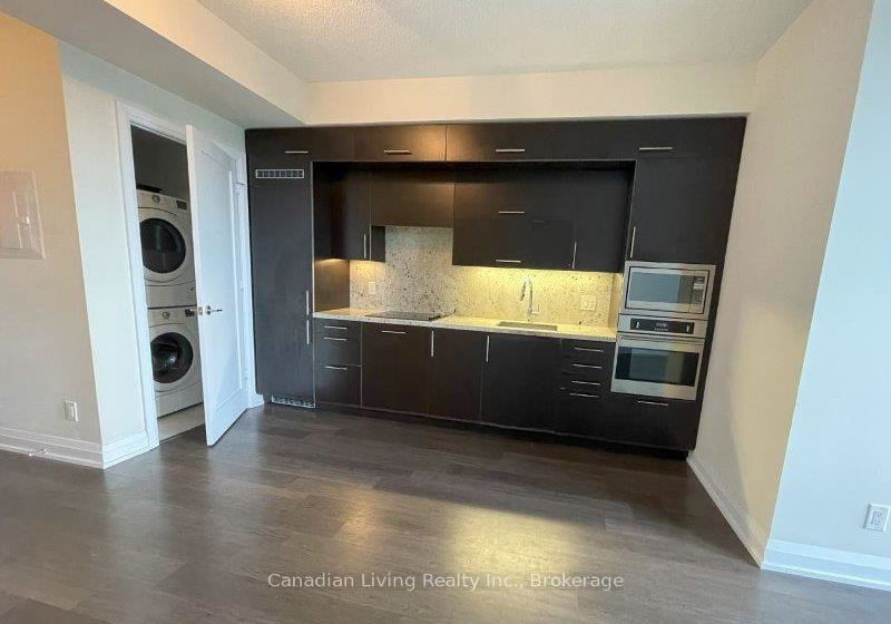 5-sheppard-avenue-e-north-york-ontario-c12773682