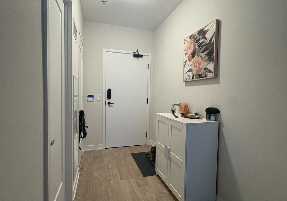 60-princess-street-toronto-ontario-c12773972