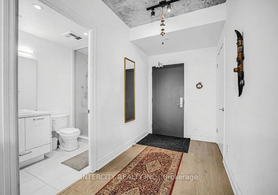608-richmond-street-toronto-ontario-c12774240
