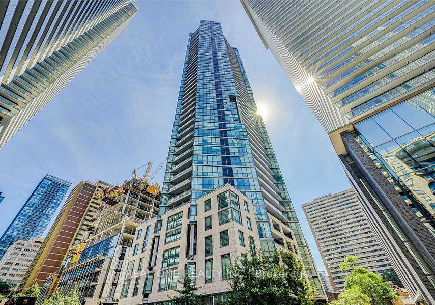 45-charles-street-e-toronto-ontario-c12774282
