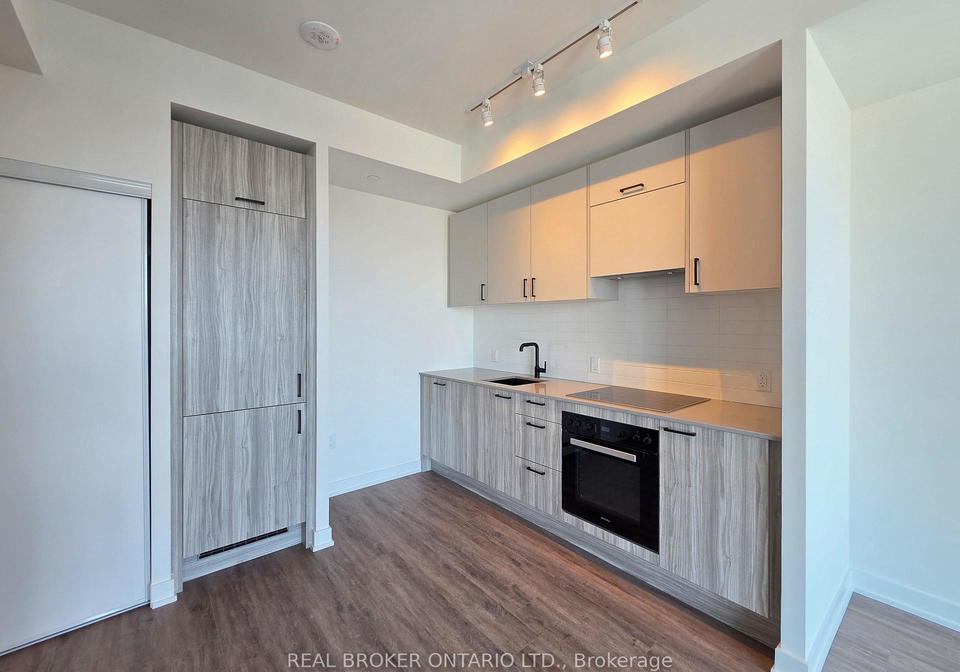 1-quarrington-lane-north-york-ontario-c12774286