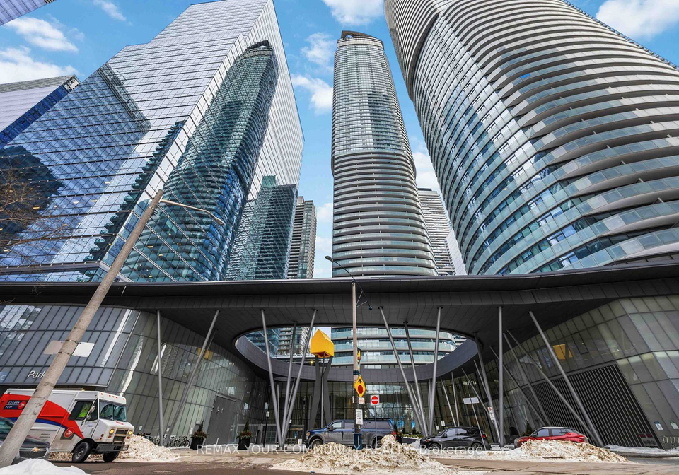 14-york-street-toronto-ontario-c12774690