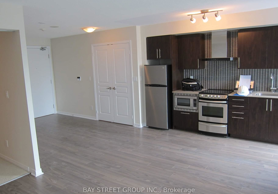 352-front-street-w-toronto-ontario-c12774890