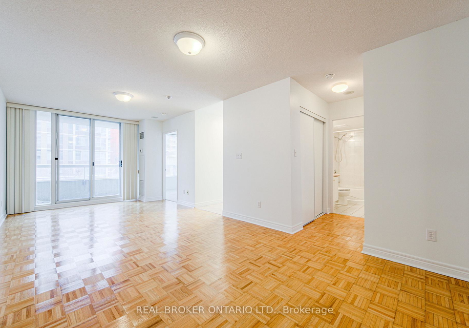 43-eglinton-avenue-e-toronto-ontario-c12775126