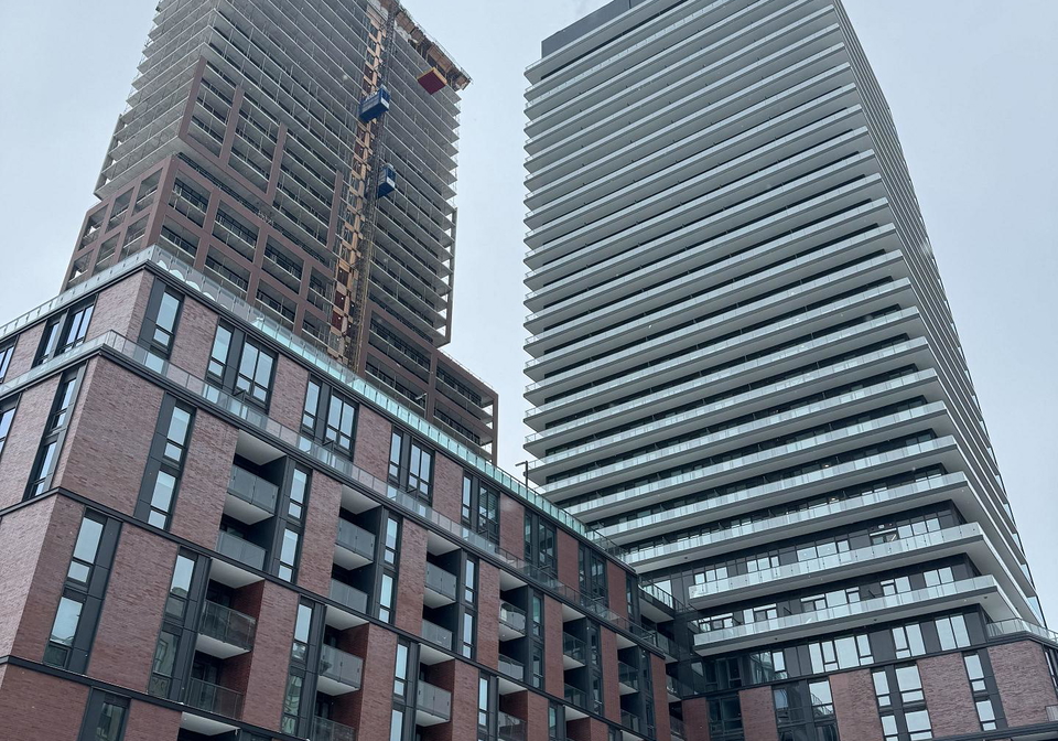 33-parliament-street-toronto-ontario-c12775280