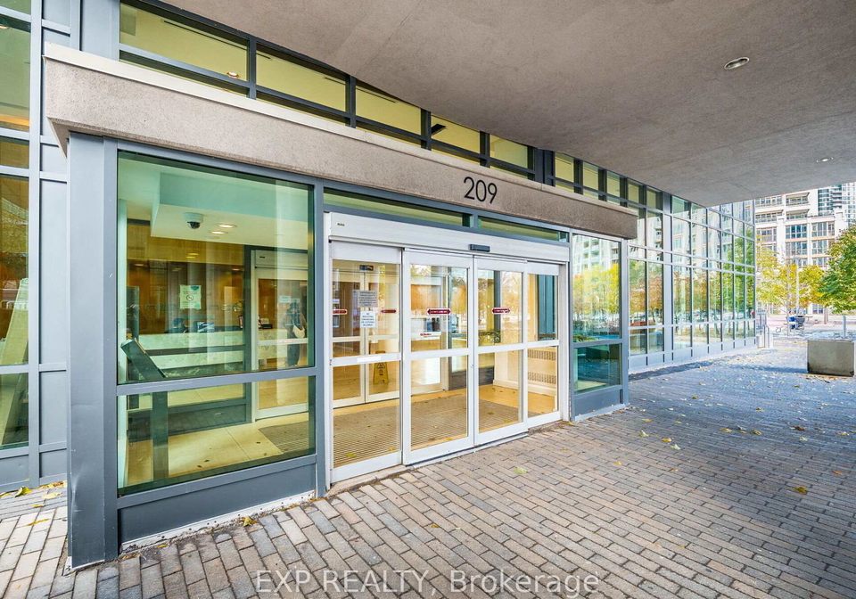 209-fort-york-boulevard-toronto-ontario-c12775422
