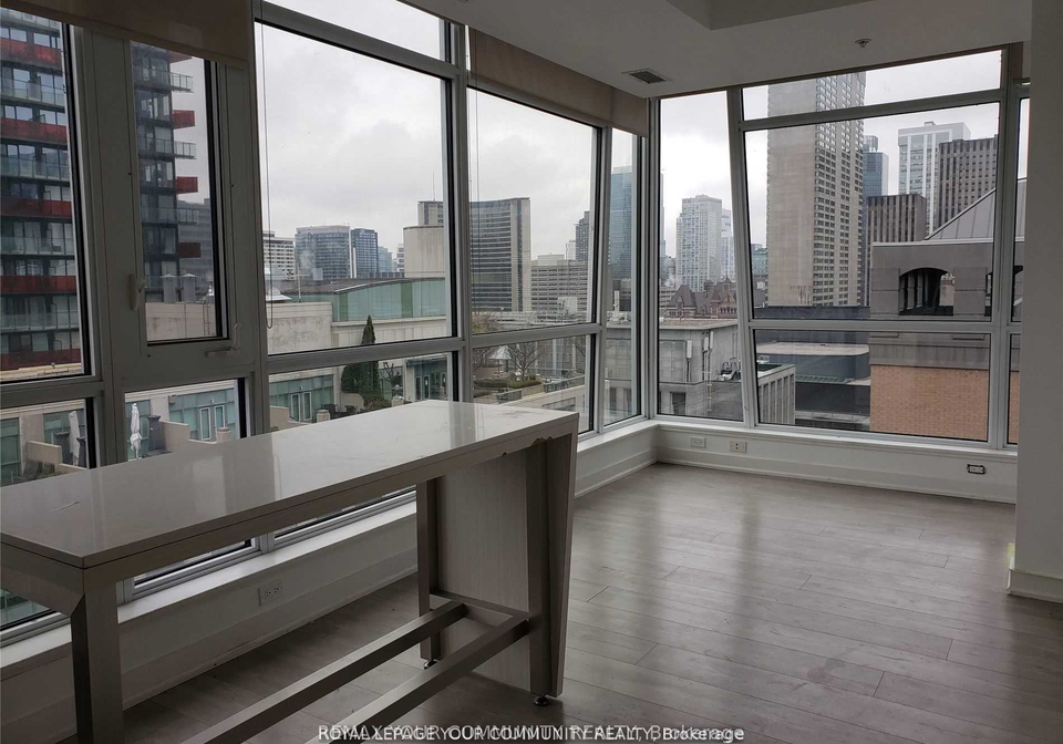 199-richmond-street-w-toronto-ontario-c12775450