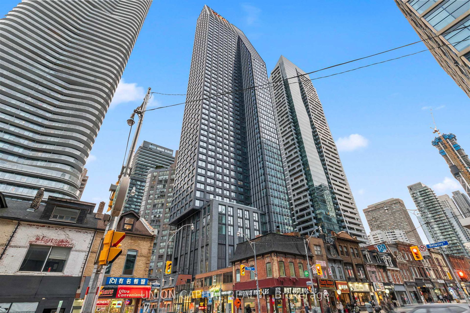 8-wellesley-street-w-toronto-ontario-c12775510