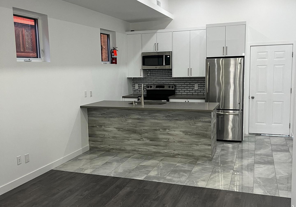 1375-bathurst-street-toronto-ontario-c12775624