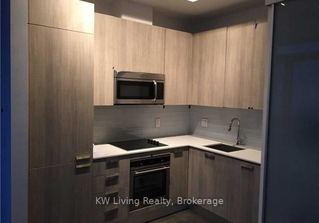42-charles-street-e-toronto-ontario-c12775930