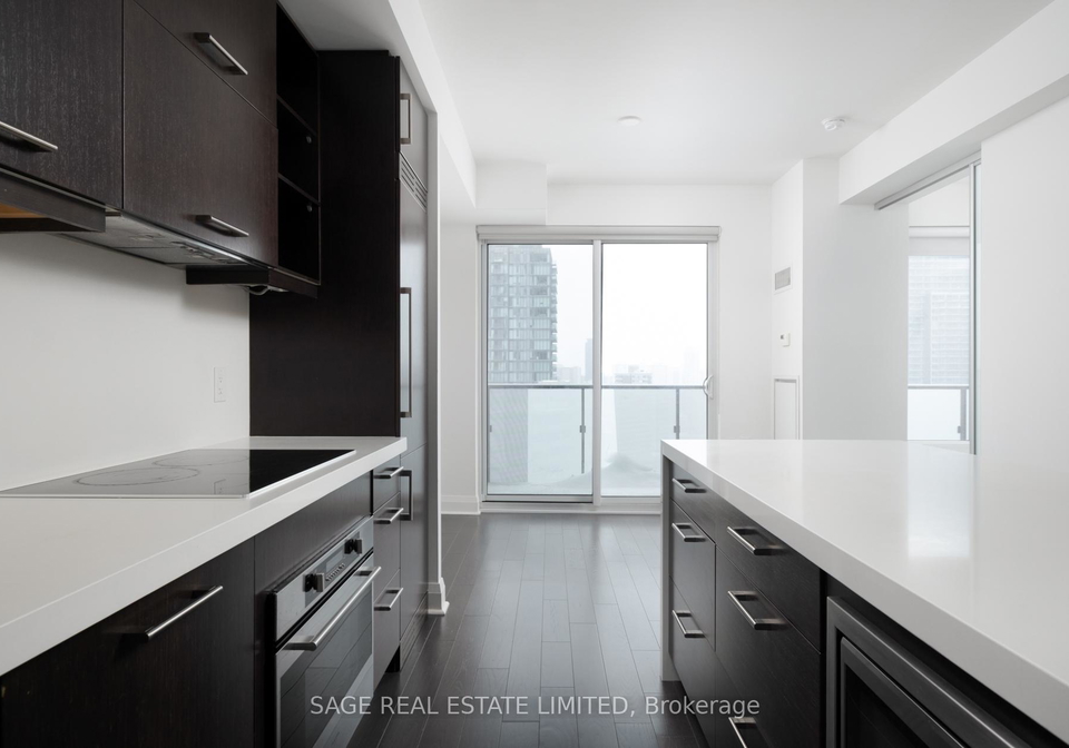 1080-bay-street-toronto-ontario-c12776014