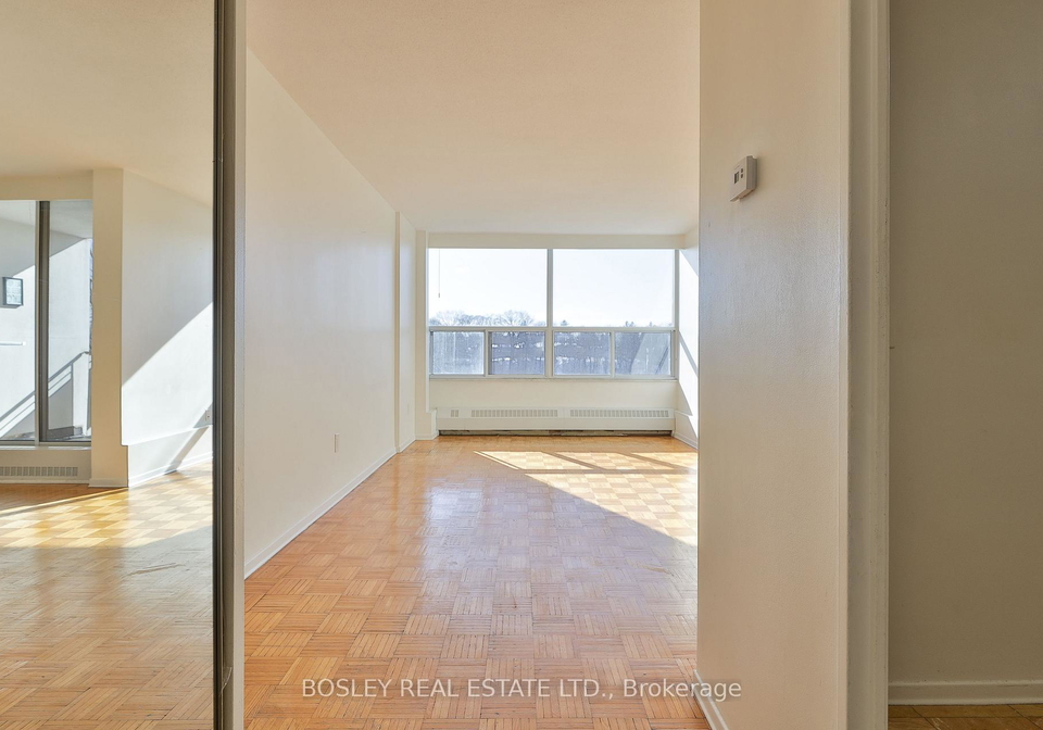 60-pavane-linkway-east-york-ontario-c12776332