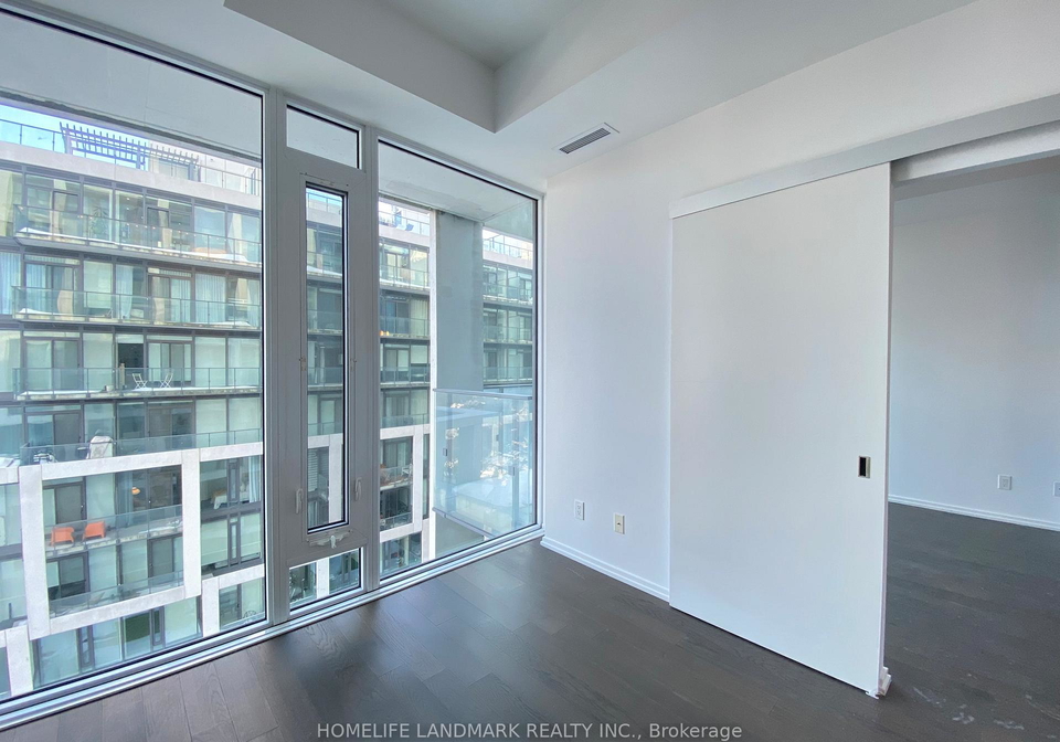 5-soudan-avenue-toronto-ontario-c12776434