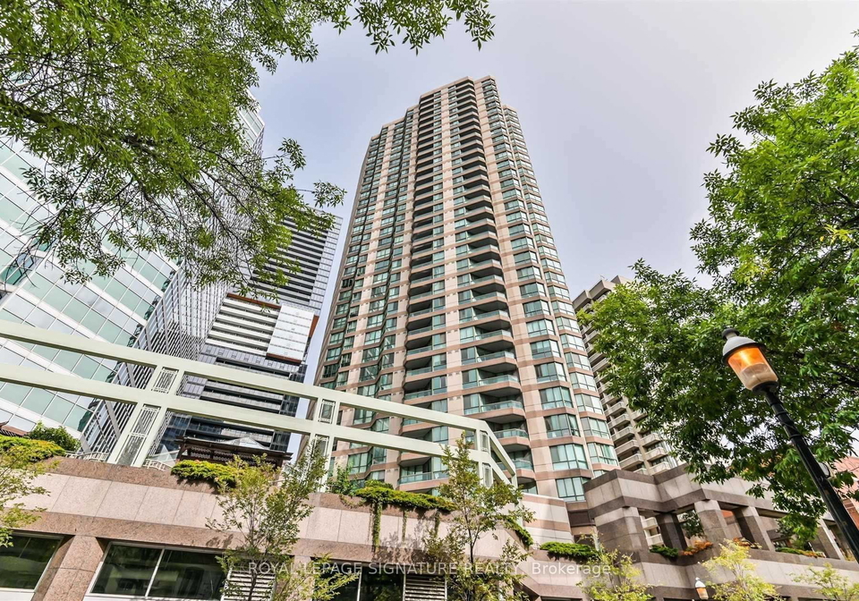 38-elm-street-toronto-ontario-c12776442