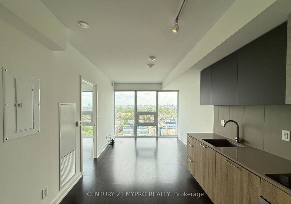 19-western-battery-road-toronto-ontario-c12776622