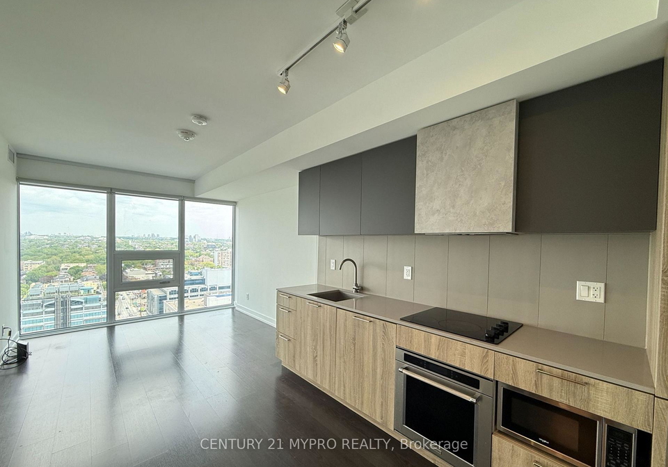 19-western-battery-road-toronto-ontario-c12776622