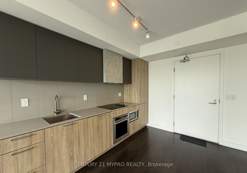 19-western-battery-road-toronto-ontario-c12776622