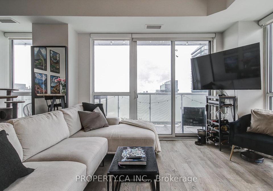 101-erskine-avenue-toronto-ontario-c12776824