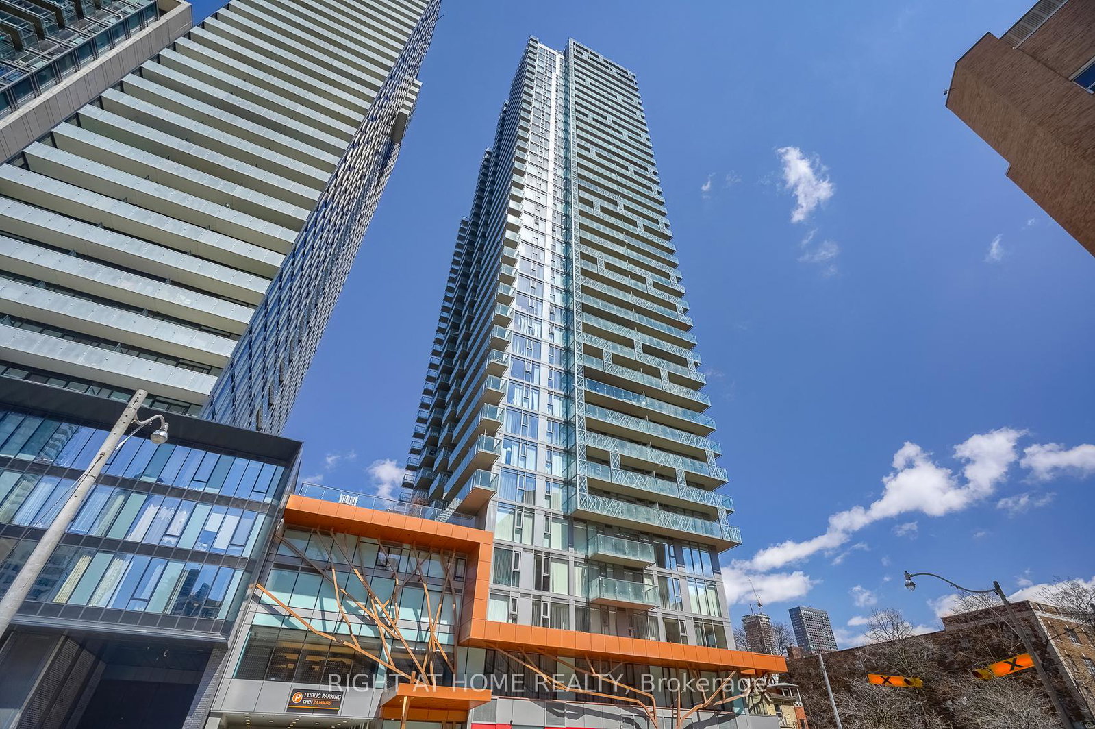 50-wellesley-street-e-toronto-ontario-c12777056