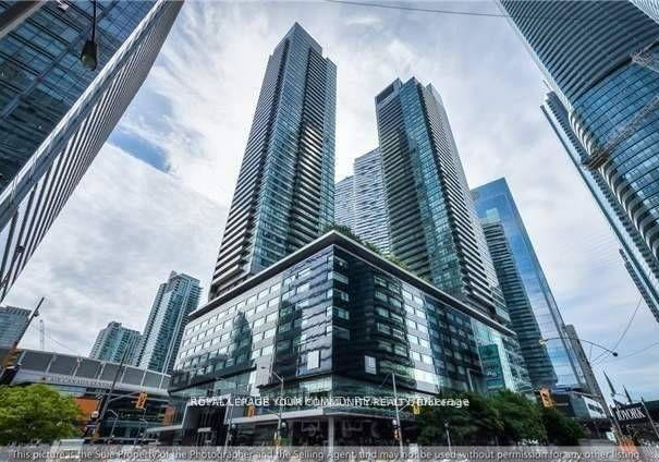 65-bremner-boulevard-toronto-ontario-c12777216