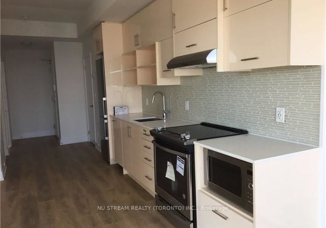 150-fairview-mall-drive-north-york-ontario-c12777972