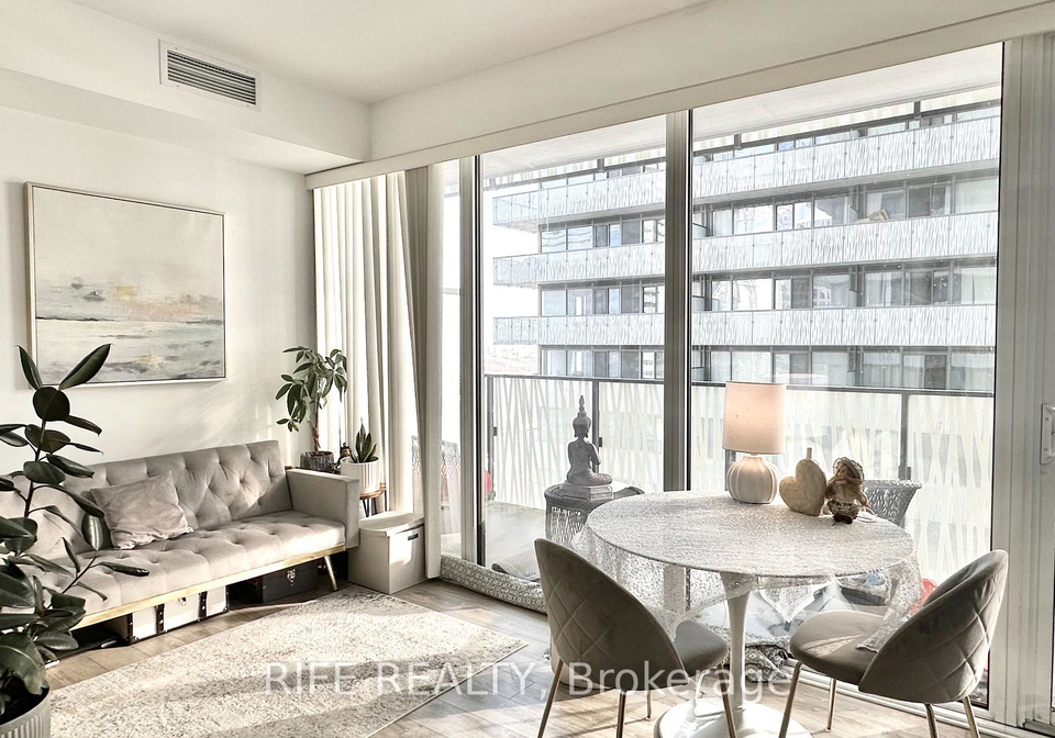 42-charles-street-toronto-ontario-c12778058