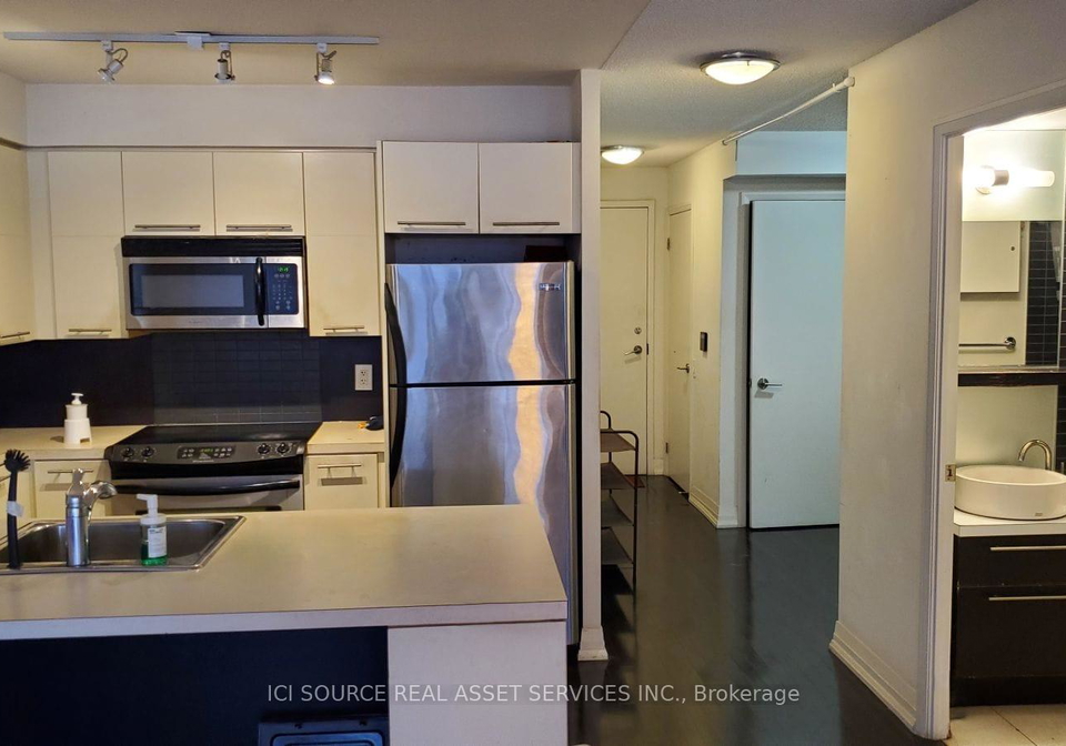 25-carlton-street-toronto-ontario-c12778140