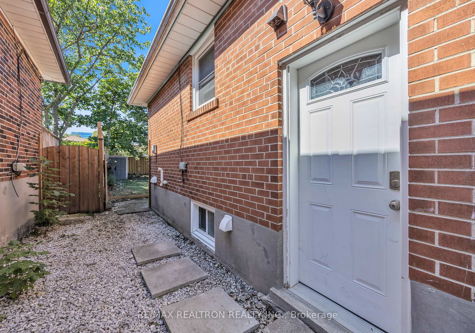 926-willowdale-avenue-north-york-ontario-c12778210