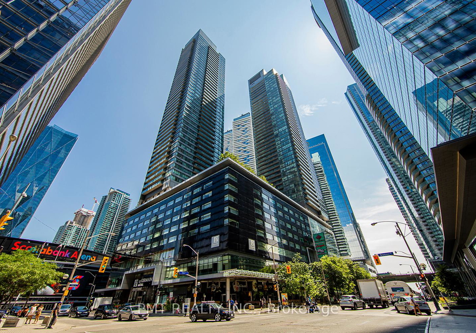 55-bremner-boulevard-toronto-ontario-c12778272