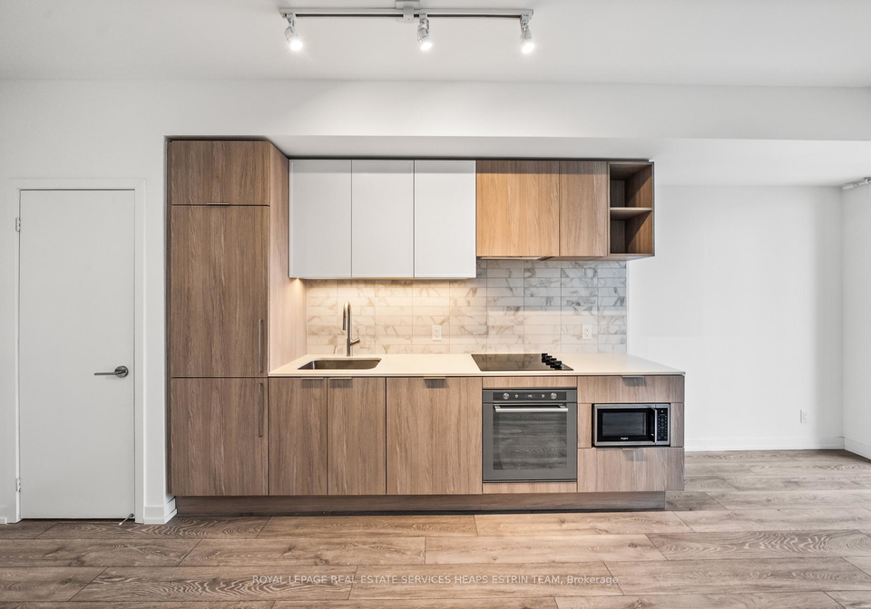 2020-bathurst-street-toronto-ontario-c12778620
