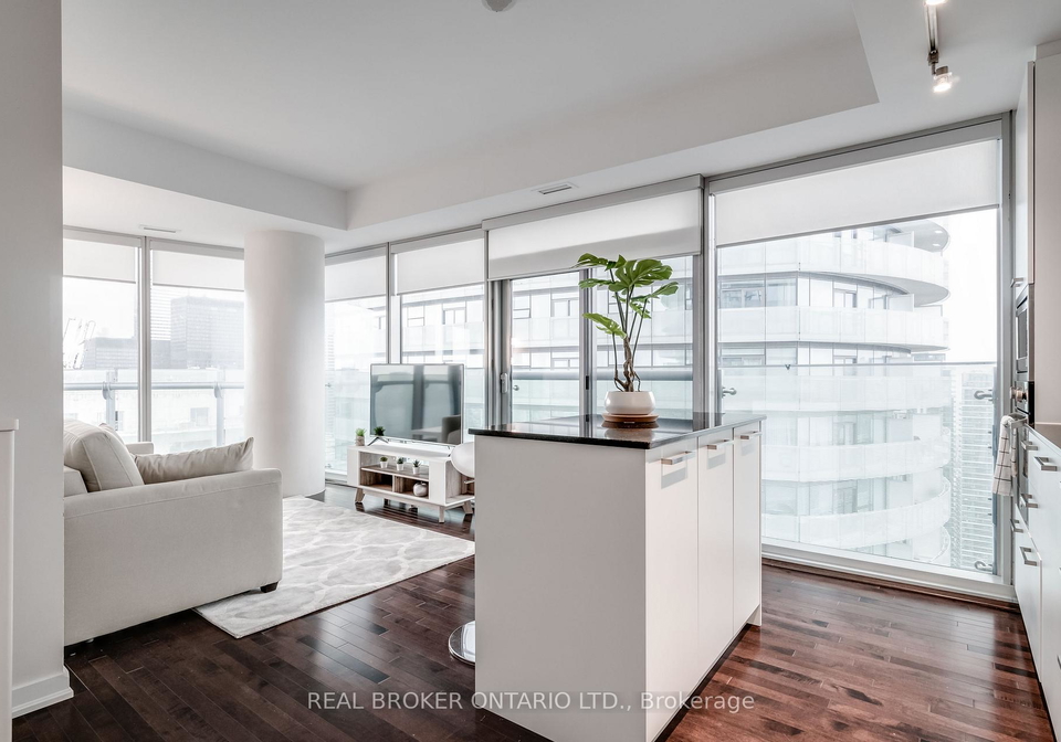 12-york-street-toronto-ontario-c12778890