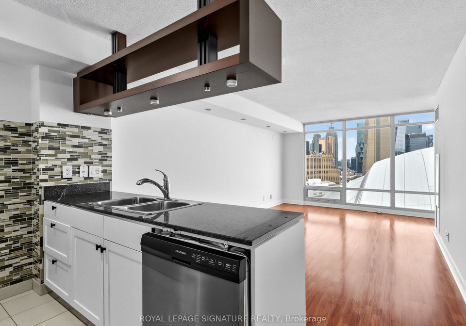 81-navy-wharf-court-toronto-ontario-c12778954
