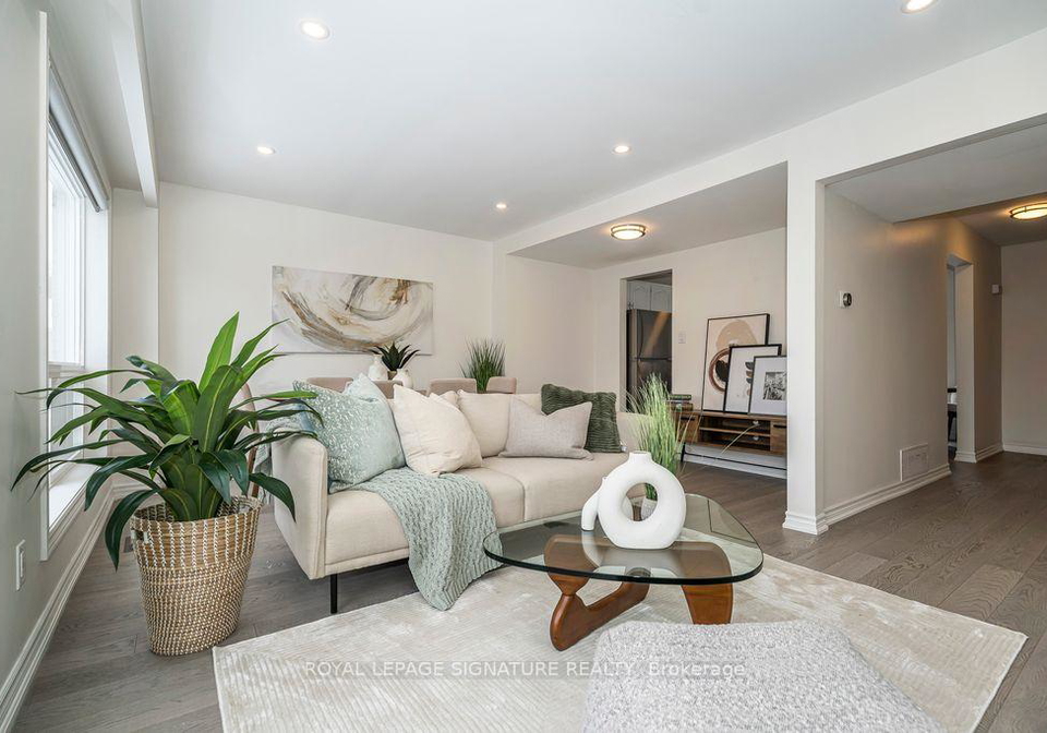 16-corvus-starway-north-york-ontario-c12779106