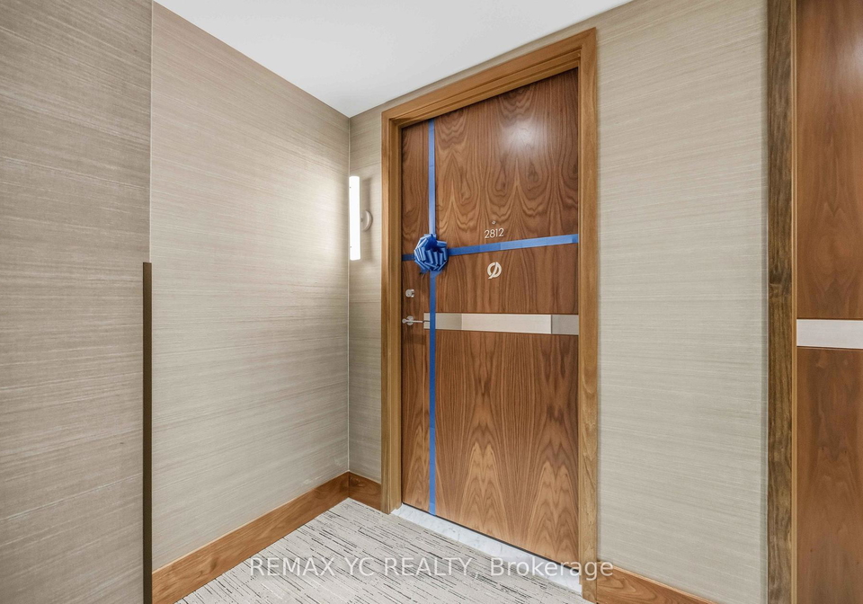 3-concord-cityplace-way-toronto-ontario-c12779242
