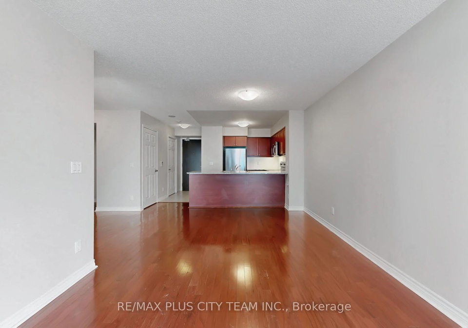 19-grand-trunk-crescent-toronto-ontario-c12779288