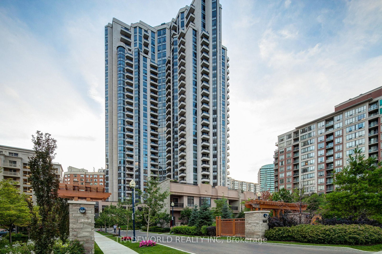 500-doris-avenue-north-york-ontario-c12779554