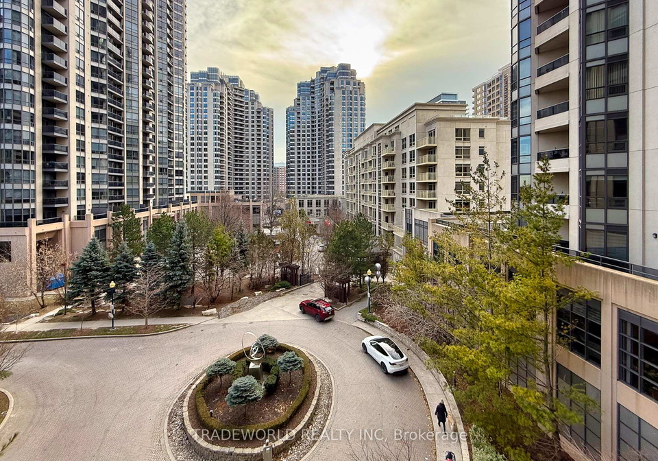500-doris-avenue-north-york-ontario-c12779554