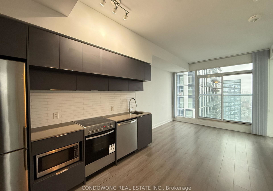 181-dundas-street-e-toronto-ontario-c12779754