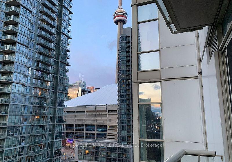 35-mariner-terrace-toronto-ontario-c12779784