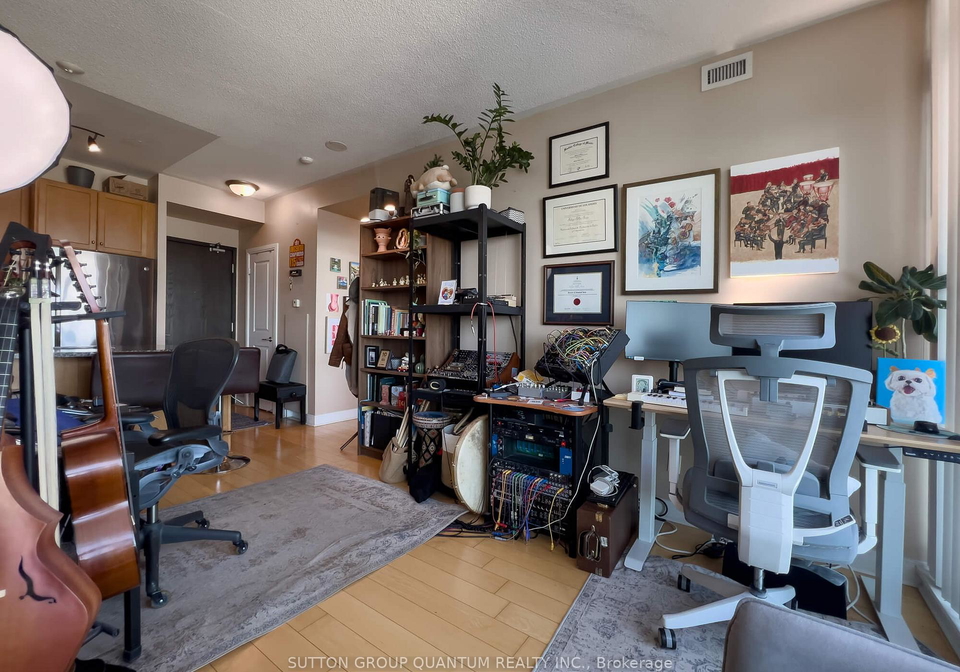 18-yorkville-avenue-toronto-ontario-c12780010