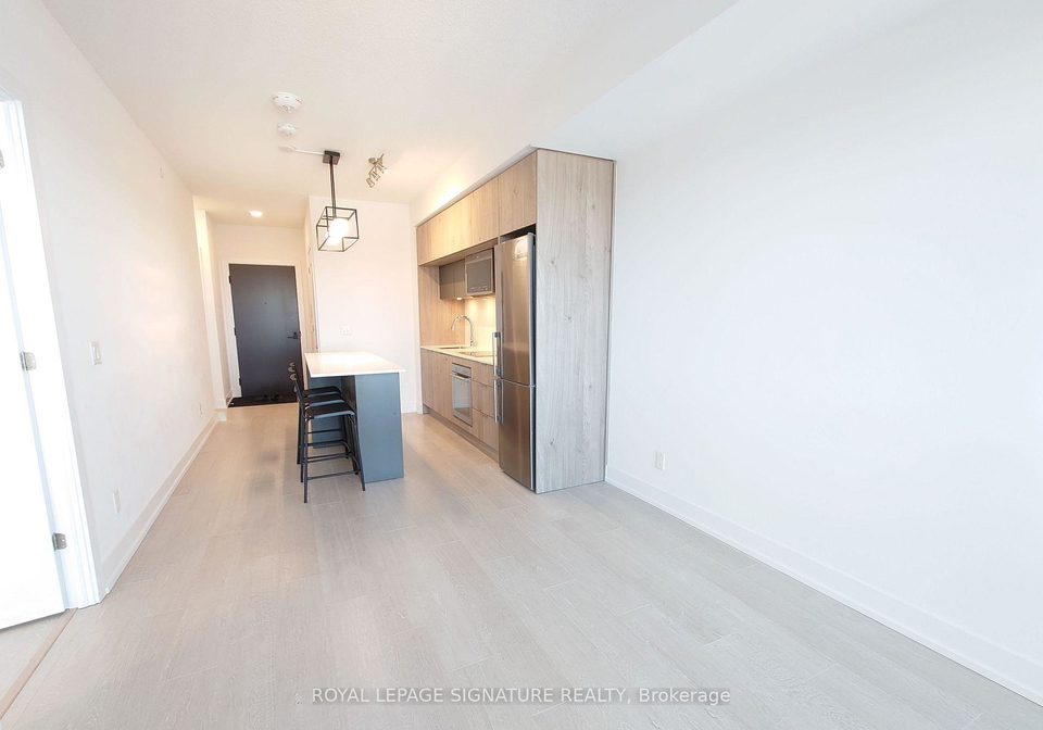 25-adra-grado-way-north-york-ontario-c12780098