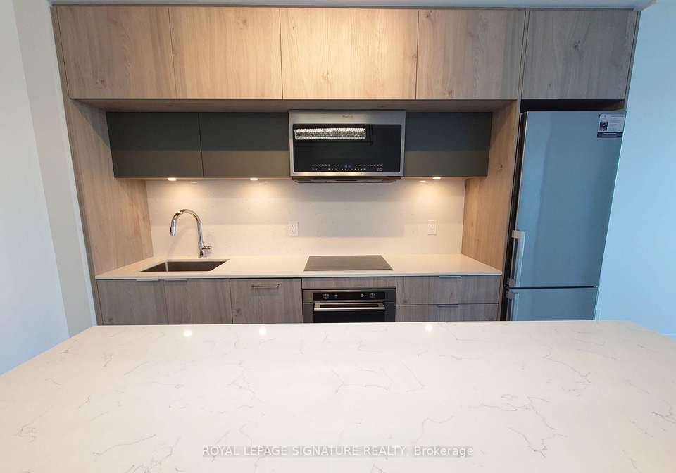 25-adra-grado-way-north-york-ontario-c12780098
