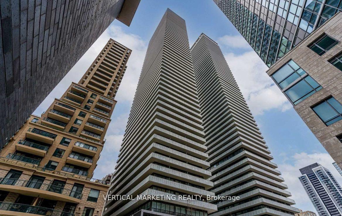 42-charles-street-e-toronto-ontario-c12780152