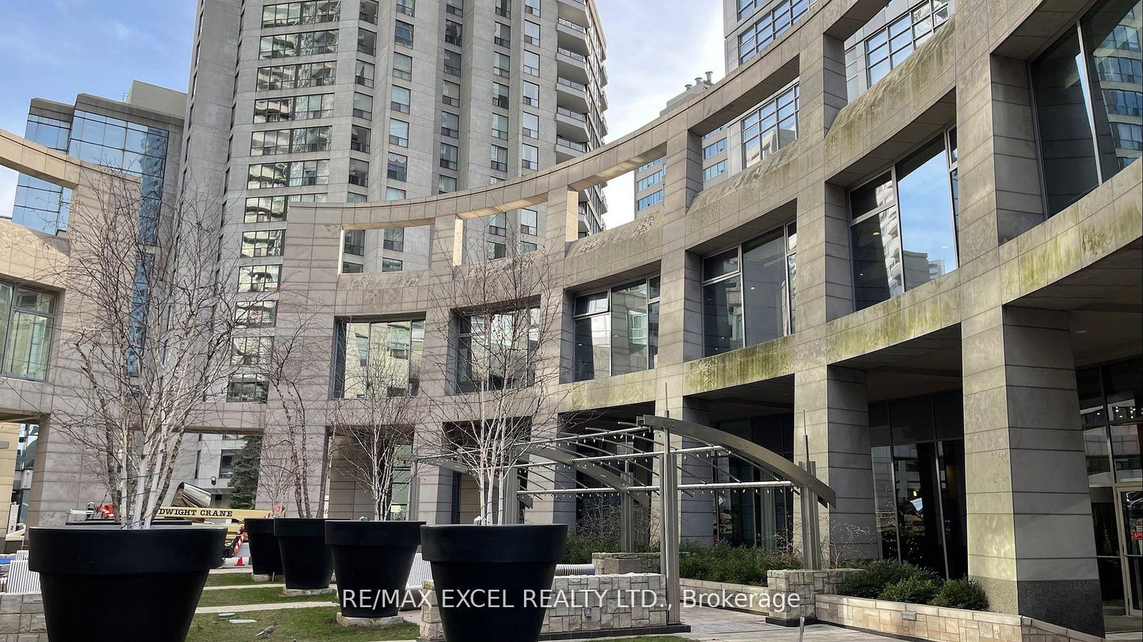 2181-yonge-street-toronto-ontario-c12780240
