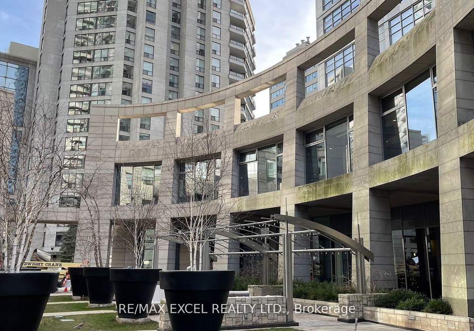 2181-yonge-street-toronto-ontario-c12780240