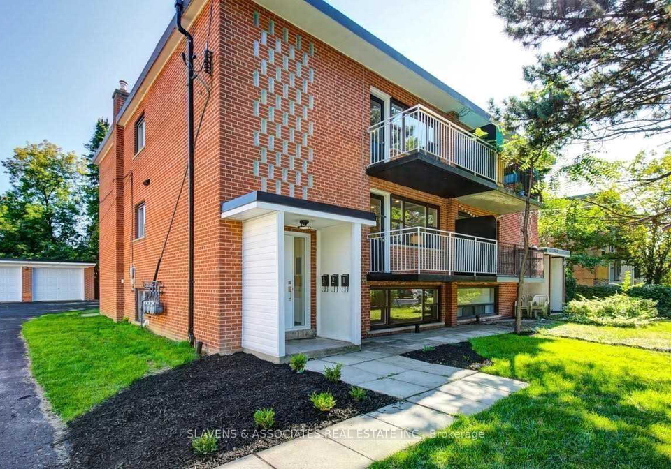 19-charlemagne-drive-north-york-ontario-c12780316