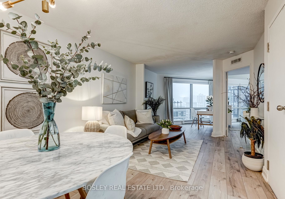 1001-bay-street-toronto-ontario-c12780542